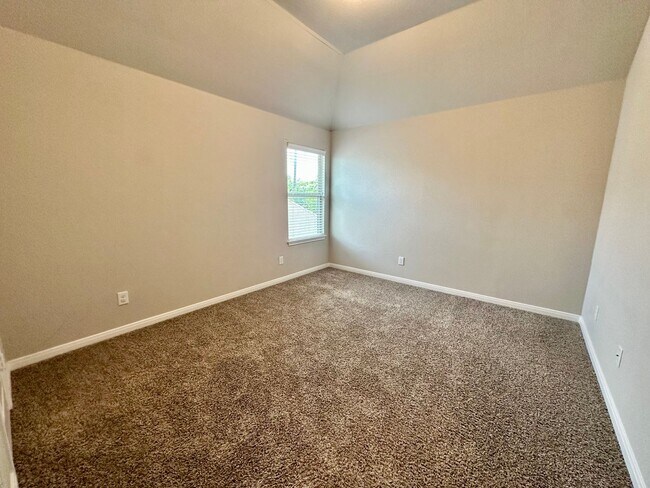 Building Photo - 10612 Langham Dr