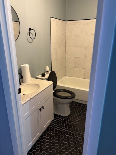 Building Photo - 1422 N Conestoga St