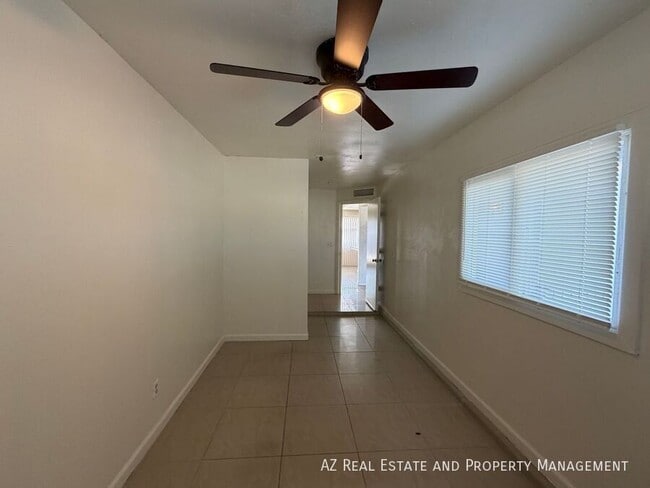 Building Photo - 6723 W Encanto Blvd