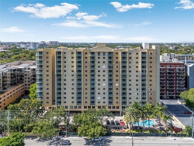 Building Photo - 3500 Coral Wy