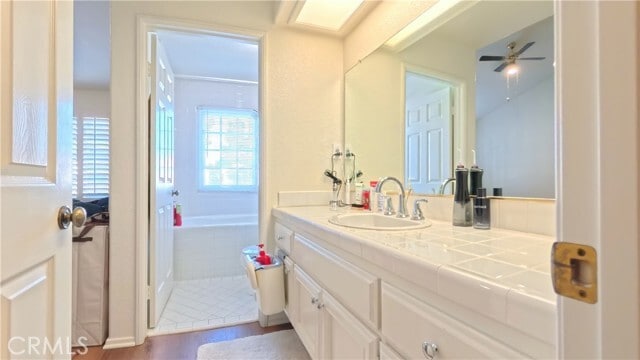 Building Photo - 415 E Bougainvillea Ln