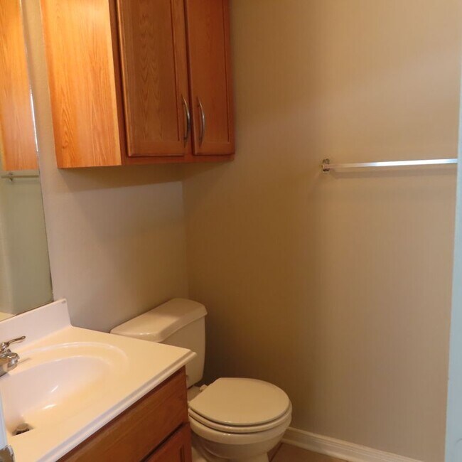 Building Photo - 4107 McFarland Dr