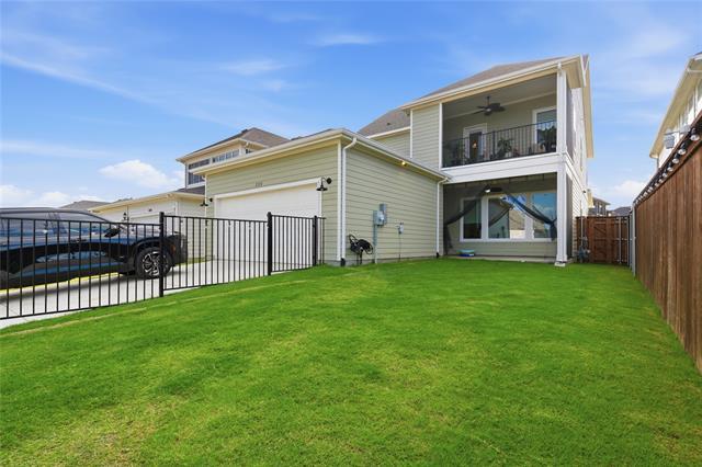 Building Photo - 2310 Sunrise Dr