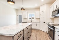 Building Photo - Brand new 3 bed 2 bath Twin home in Tea