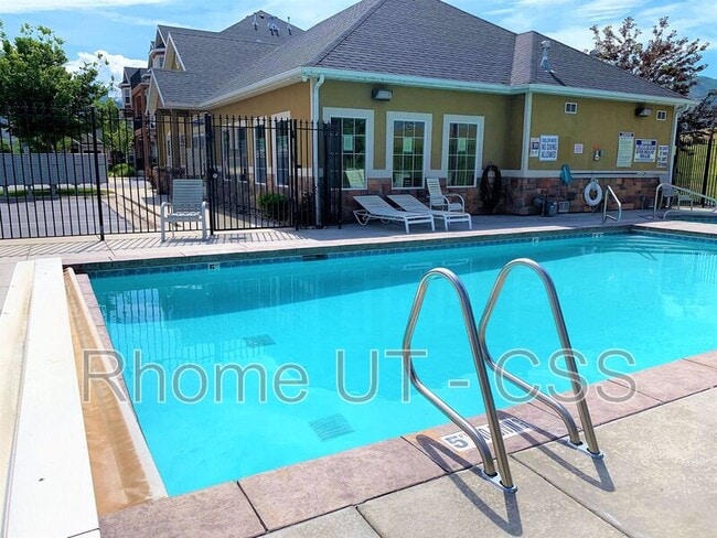 Building Photo - 114 Bella Monte Dr