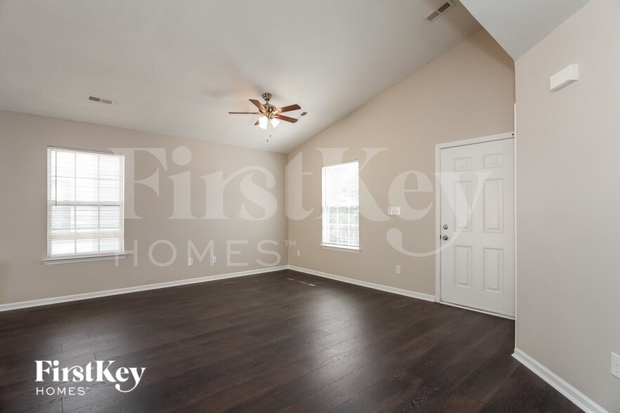 Building Photo - 12023 Stewarts Crossing Dr