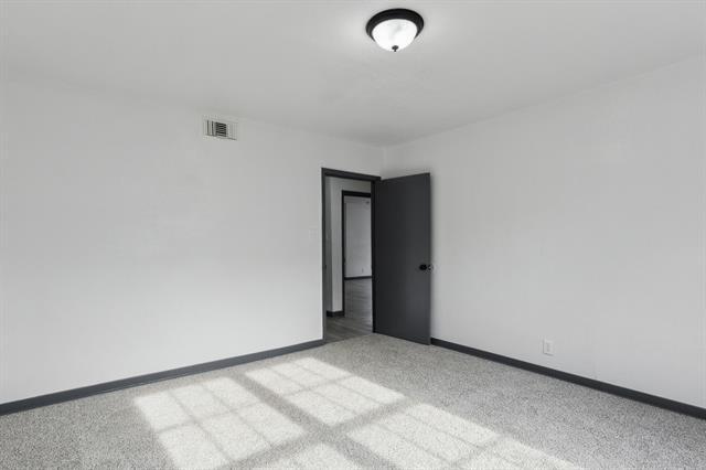 Building Photo - 3737 Bilglade Rd