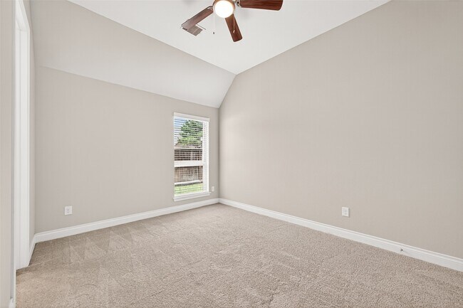 Building Photo - 27128 Allenby Park Dr