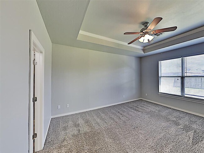 Building Photo - 8004 NW 160th Terrace