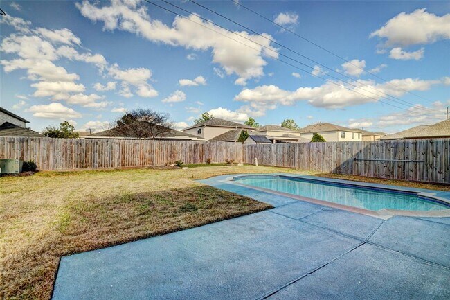 Building Photo - 19618 Yaupon Ranch Dr