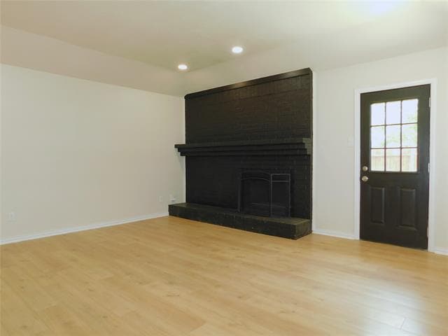 Building Photo - 9258 Burbank Dr