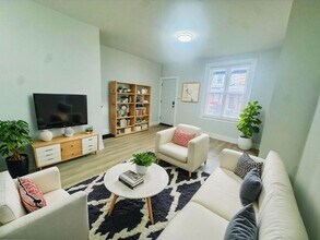 Building Photo - Refreshed 3BR/1.5Bth Home! Section 8 Accepted.