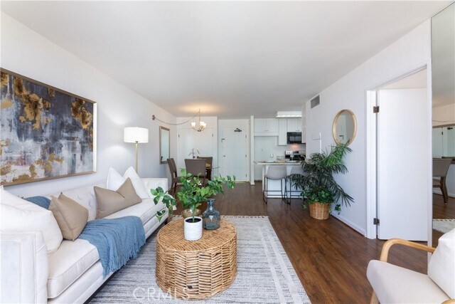 Building Photo - 1750 E Ocean Blvd