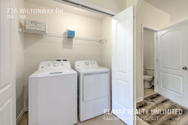 Building Photo - 716 Wiltonway Dr