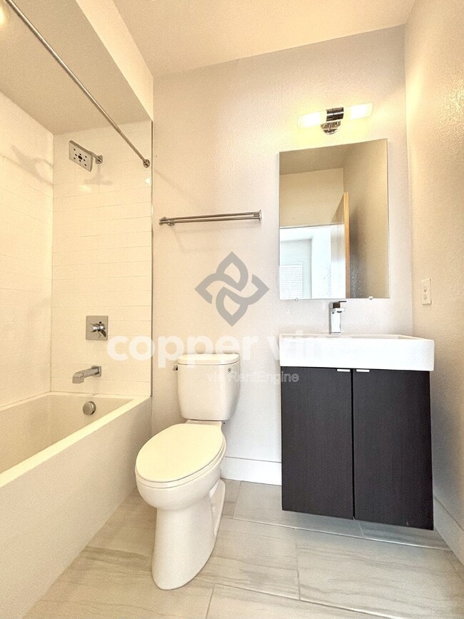 Building Photo - 4966 Lowell Blvd