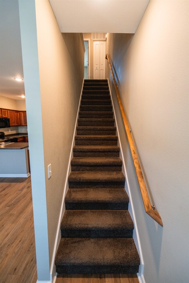Building Photo - 2250 Del Carmel Way