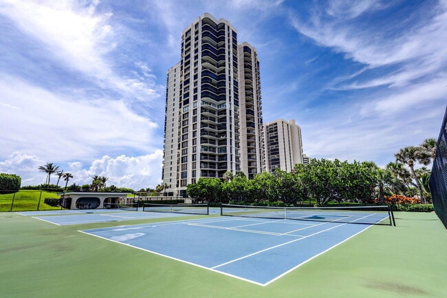 Building Photo - 5380 N Ocean Dr