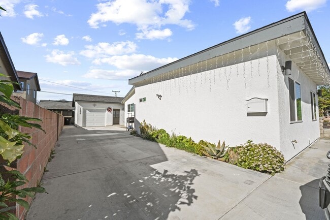 Building Photo - Showing Times: Every Tuesdays & Every Thursdays 4:00PM - 5:00PM