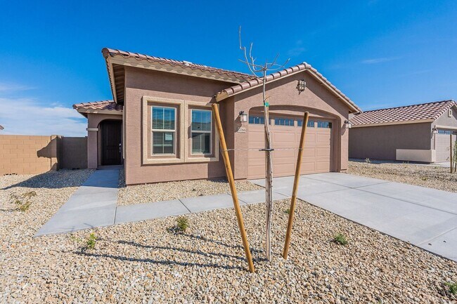 Building Photo - Modern Elegance in the Heart of Asante – Like-New 4 Bedroom Home