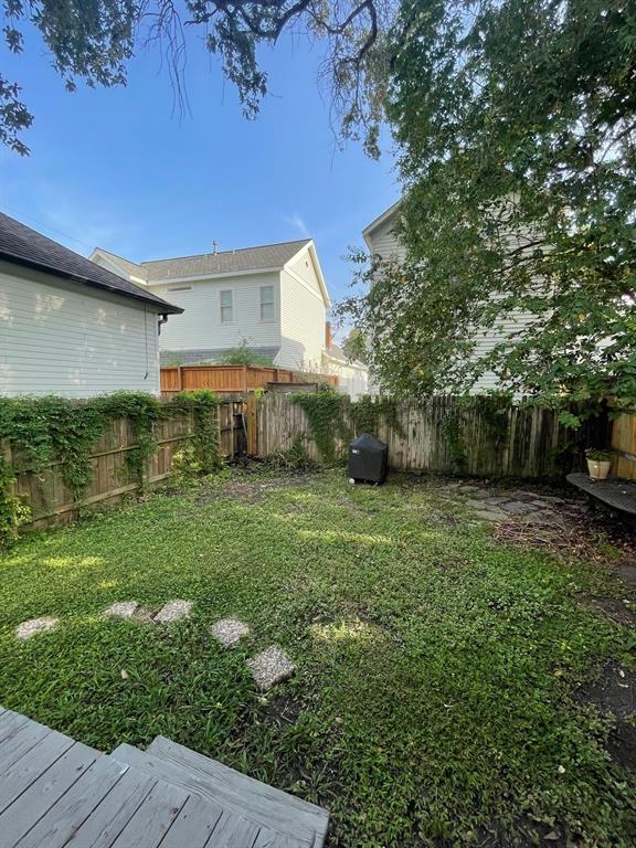 Building Photo - 2011 Decatur St