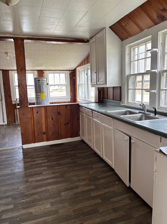 Building Photo - 513 S 19th Ave