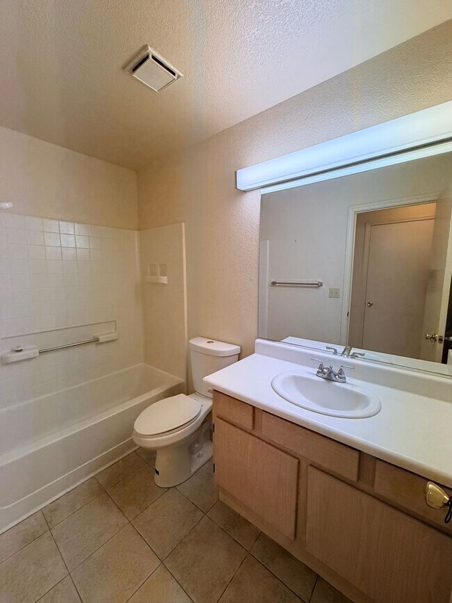 Building Photo - 1436 Pintail Cir