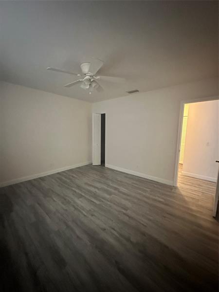 Building Photo - 411 S Crescent Dr
