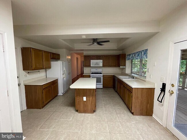 Building Photo - 2807 White Birch Ct