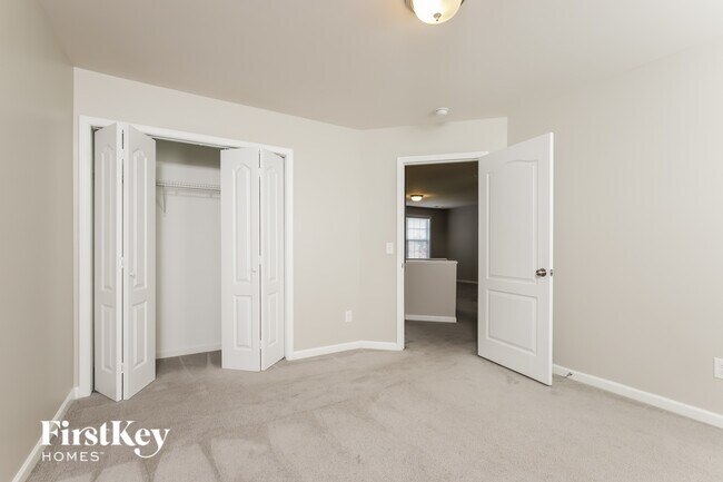 Building Photo - 111 Twisted Cypress Ln