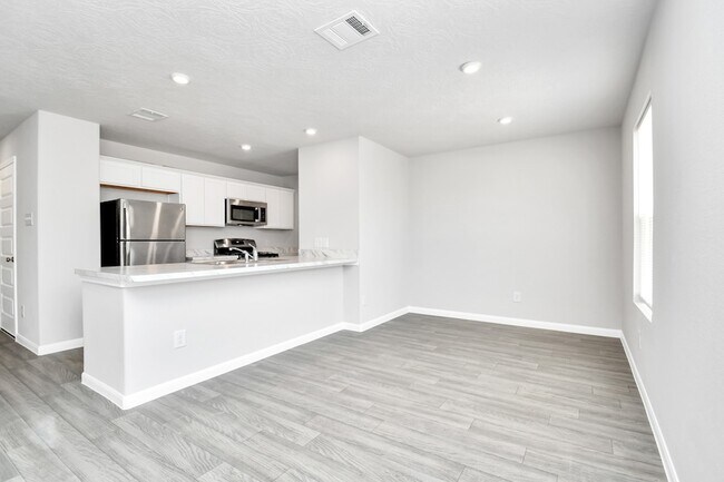 Building Photo - 1361 Rd 5102