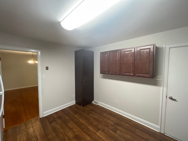 Building Photo - Move-in Ready Home Located in The Four Sea...