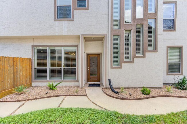 Building Photo - 1415 Baldwin Square Ln