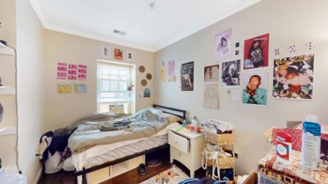 Building Photo - Renovated South End 3 Bed on Shawmut Ave.  Students Welcome!  Available Sept 1st, 2026