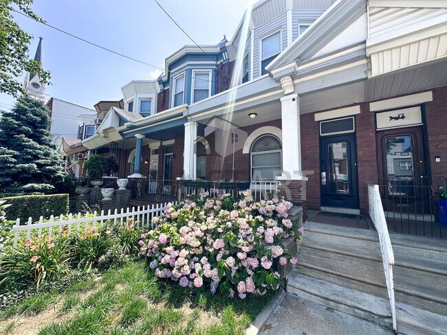 Building Photo - 2406 E Allegheny Ave