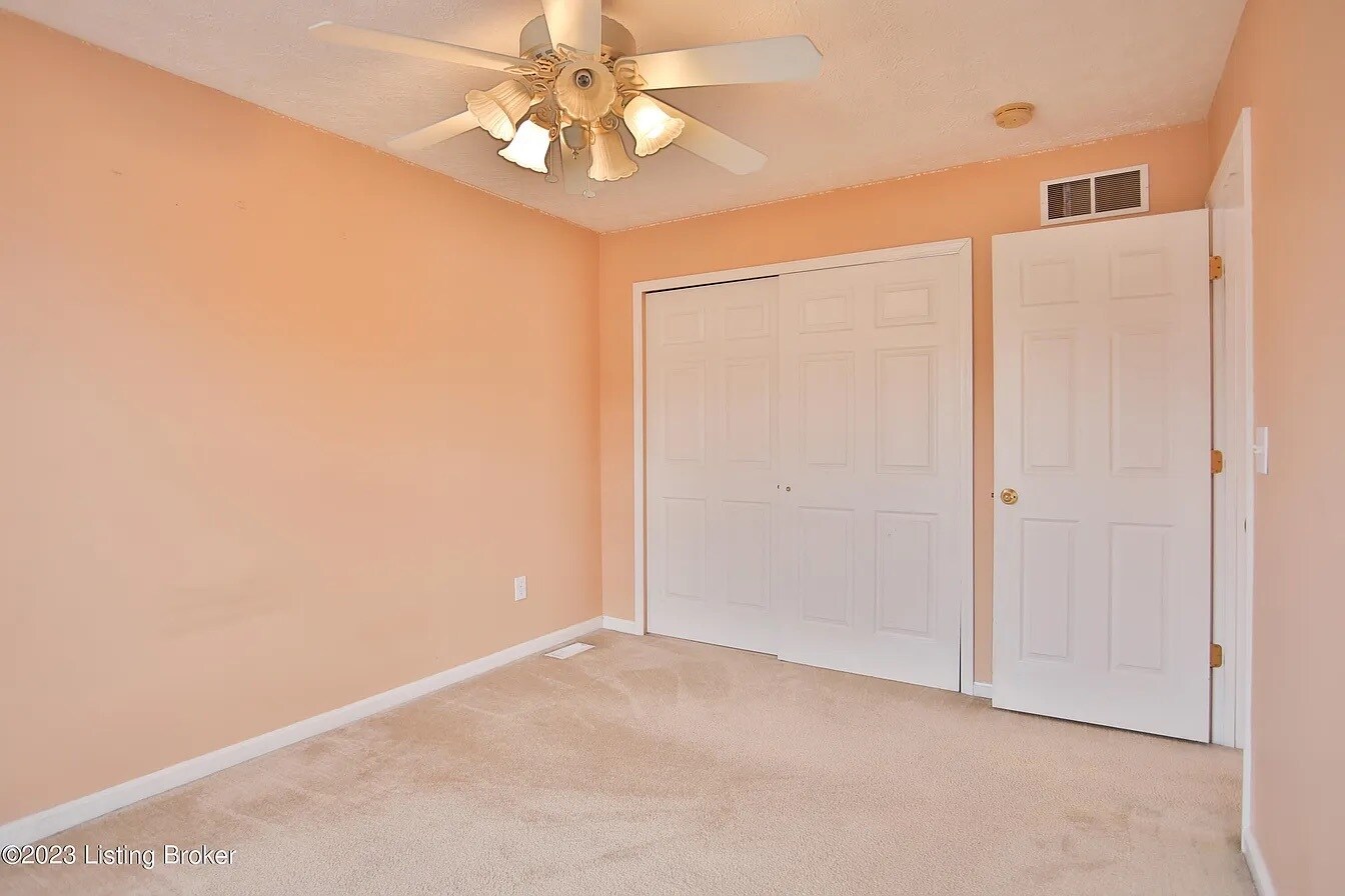 Guest Room - 6736 Arbor Creek Dr