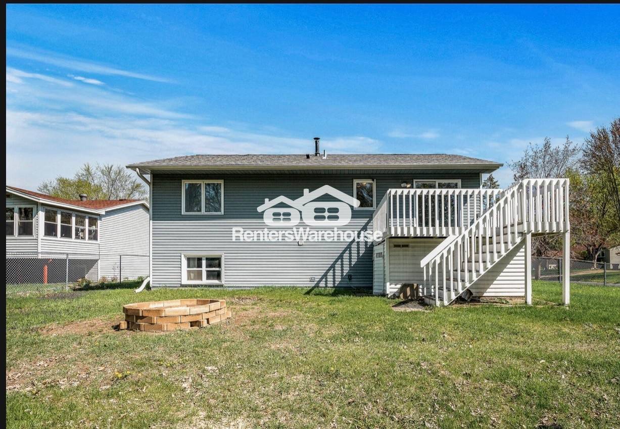 Building Photo - 670 Doris Ave