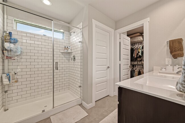 Building Photo - 3822 Sparkman Ln
