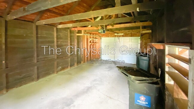 Building Photo - 1319 W Madison St