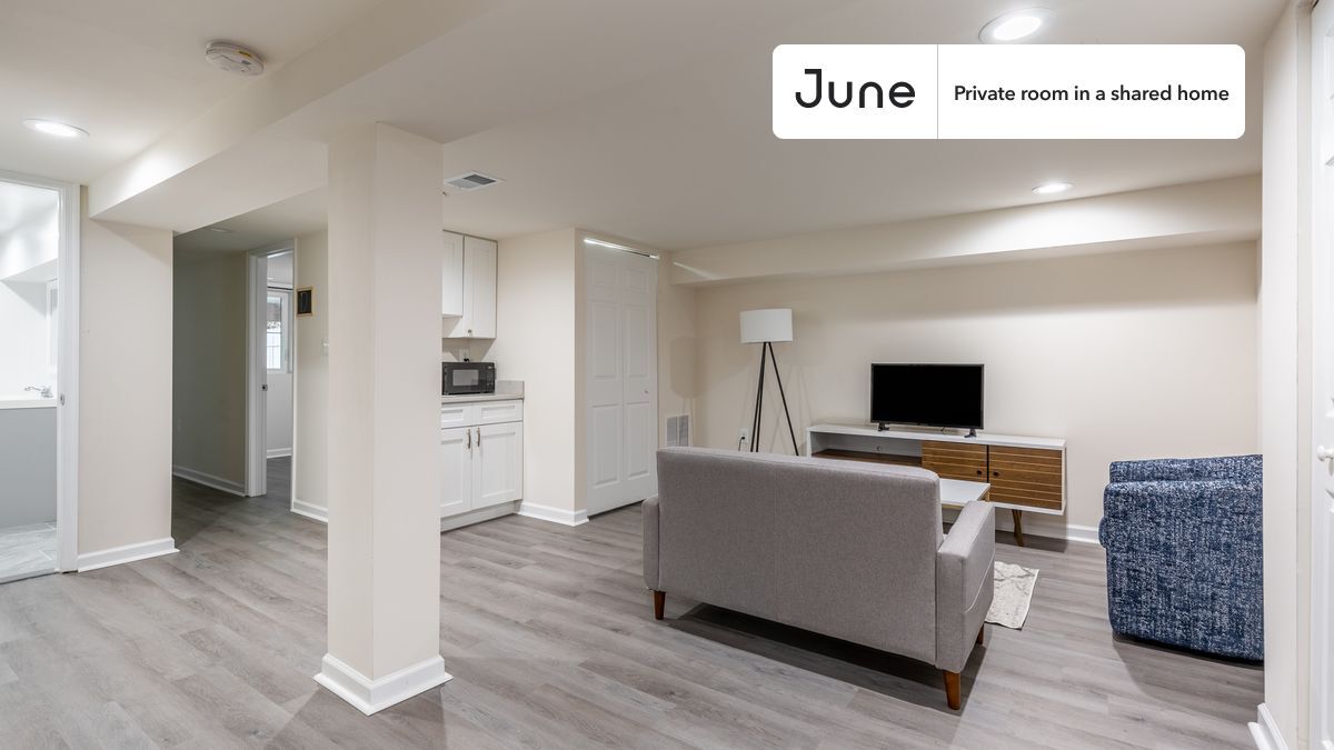 Building Photo - Room in Shared 4 bed/3.5 bath home