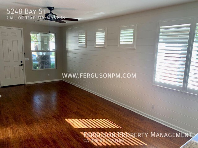 Building Photo - 5248 Bay St