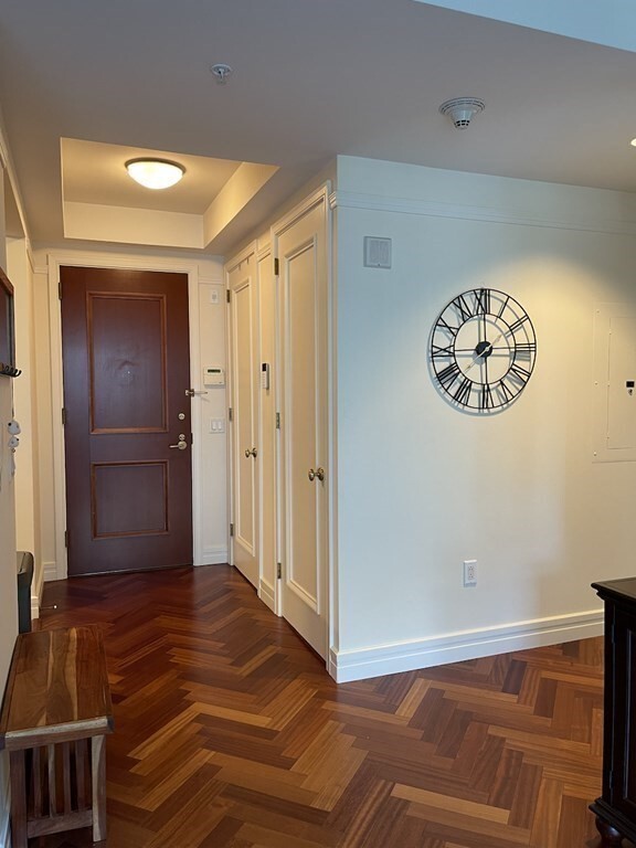 Building Photo - 1 Avery St