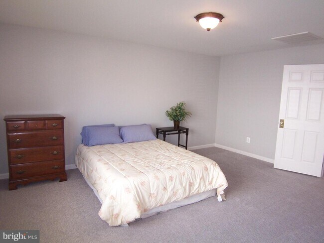 Building Photo - 12271 Harbor Town Cir