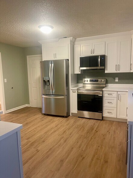 Building Photo - 105 Heber Trail