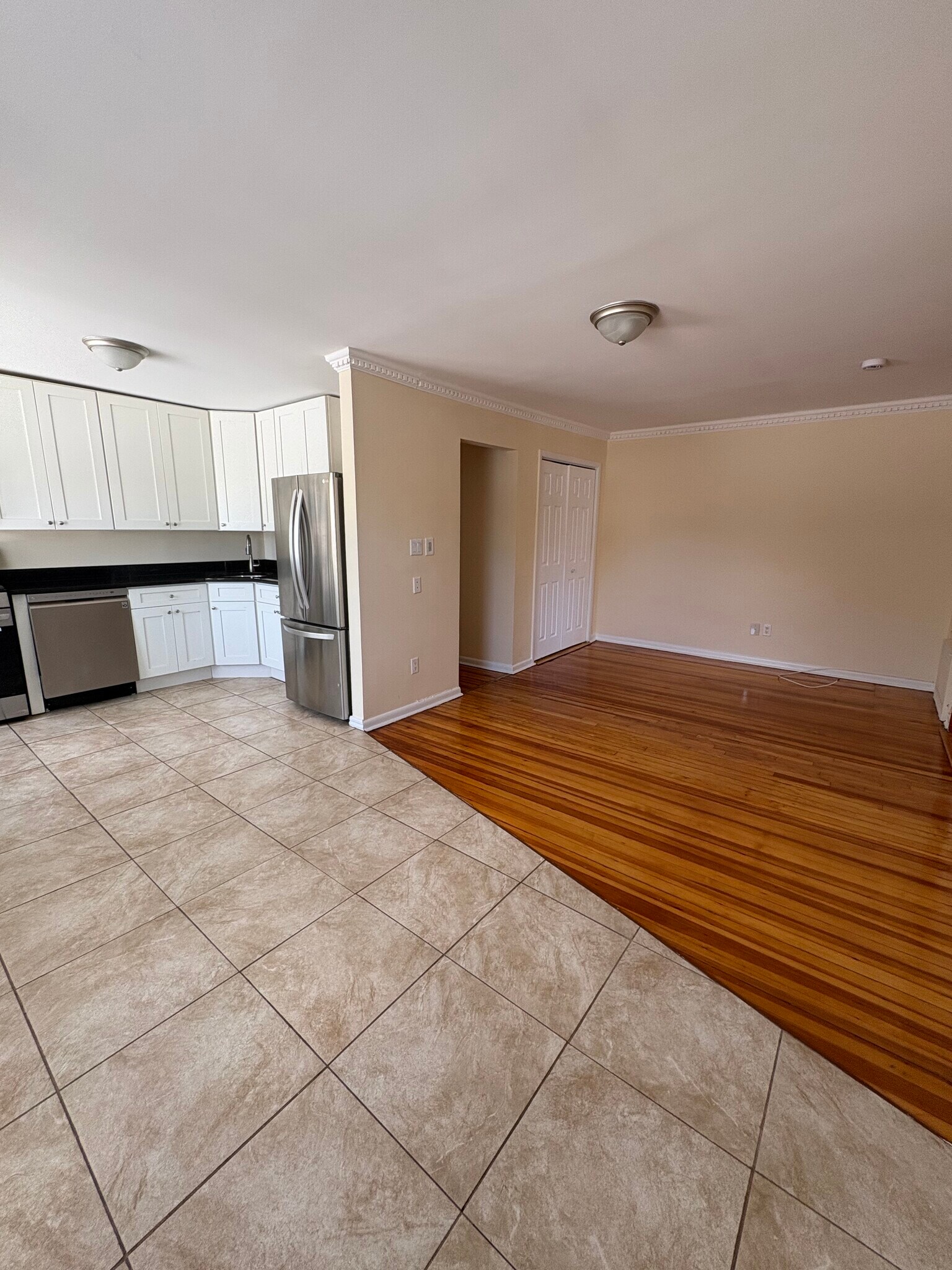 Building Photo - 105 Guyon Ave
