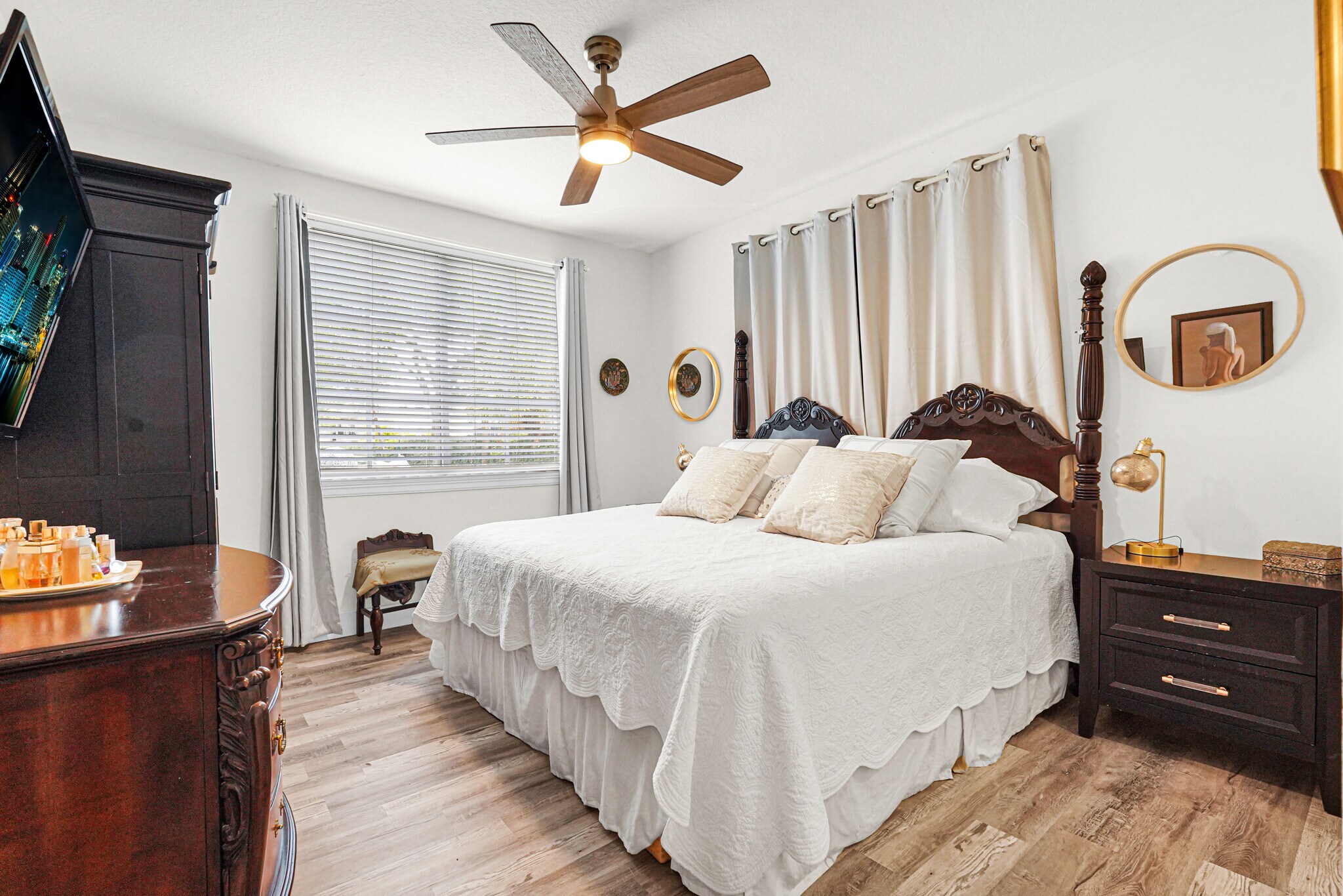 Master bdrm - 6801 SW 44th St