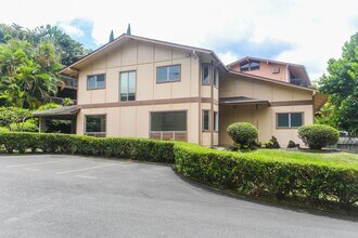 Building Photo - Kaneohe Woods – 3BR/2.5BA home with Mounta...