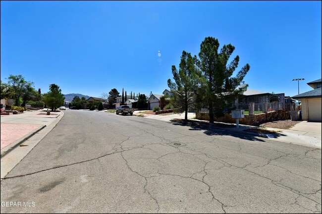 Building Photo - 7249 Imperial Ridge Dr