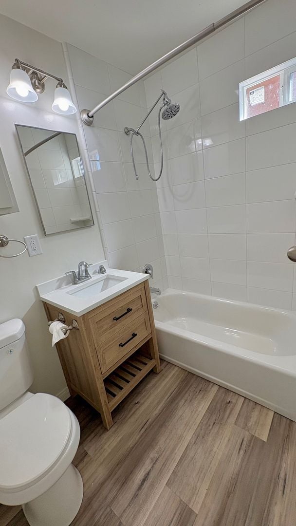 Building Photo - 14902 S Inglewood Ave