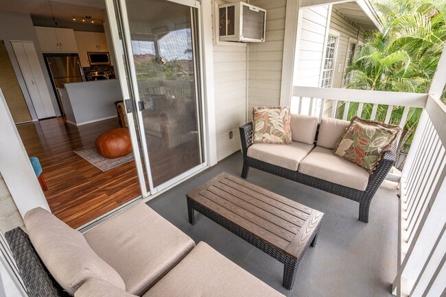 Building Photo - FULLY FURNISHED, 2/1.5 2nd floor condo in Keonekai Villages.