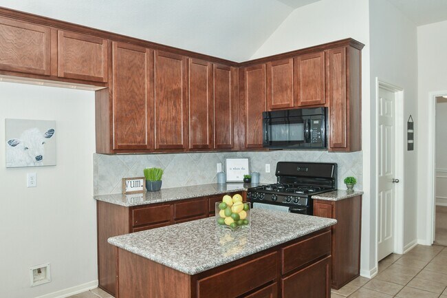 Building Photo - 128 Emerald Loch Ln